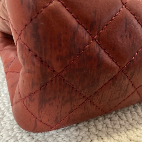 (1800$) Authentic chanel 2.55 with card - Picture 7 of 8